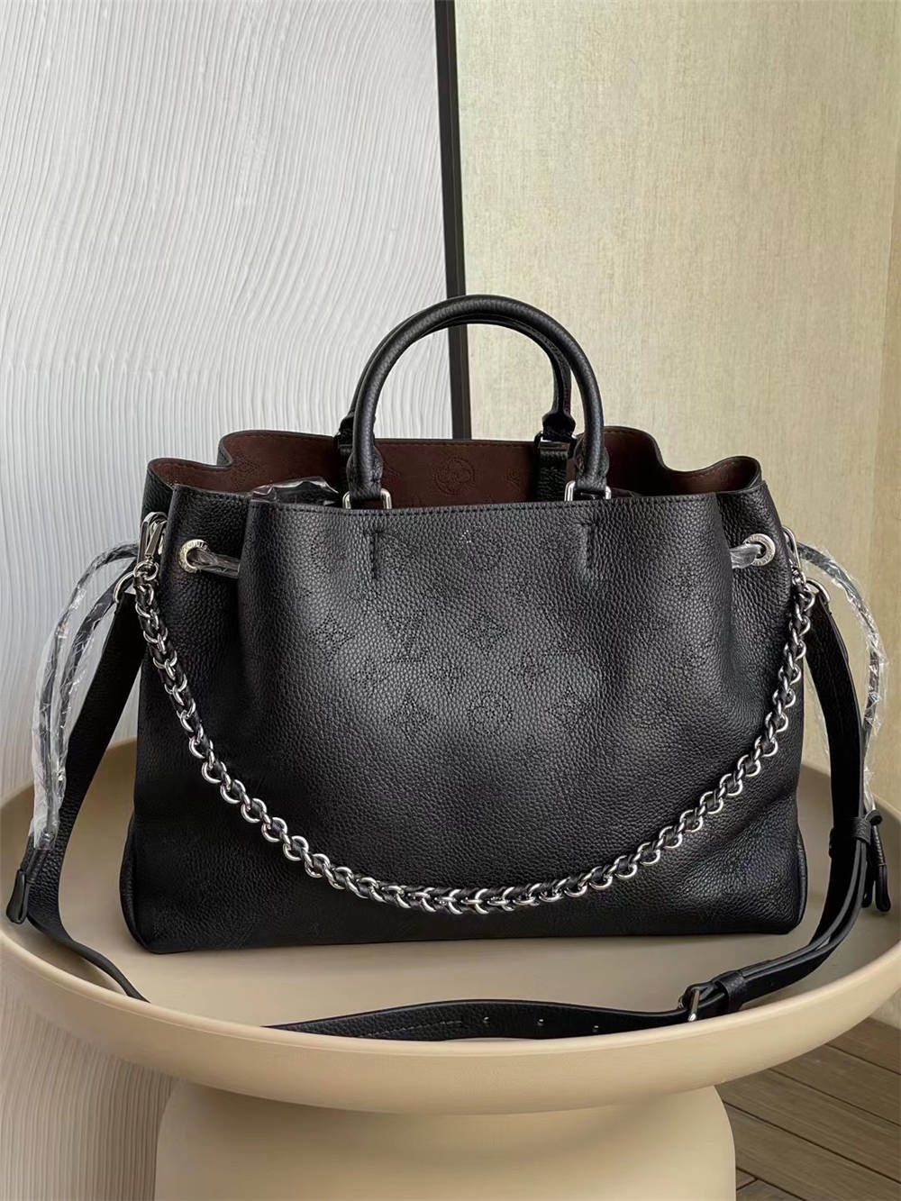 Louis Vuitton BELLA TOTE  M59200  size：32x23x13cm 2025 new 